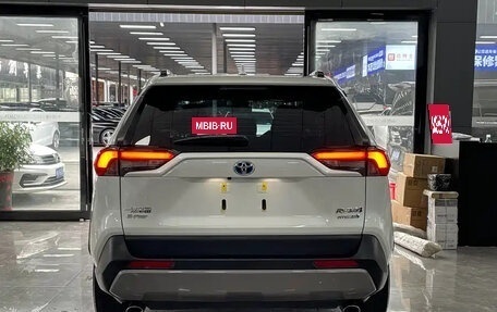 Toyota RAV4, 2022 год, 2 089 999 рублей, 14 фотография