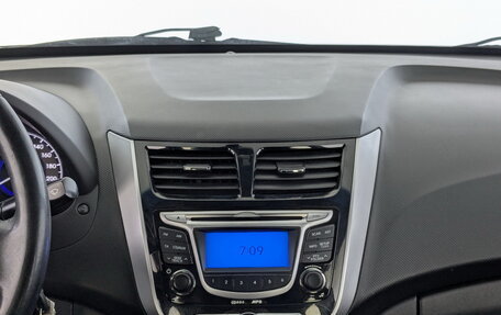 Hyundai Solaris II рестайлинг, 2012 год, 830 000 рублей, 25 фотография