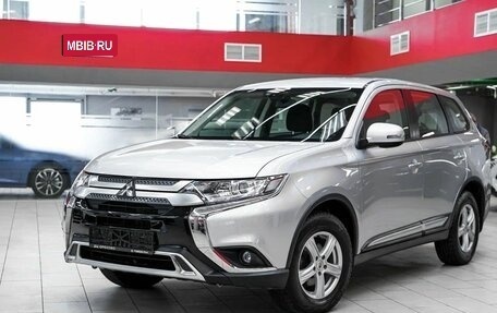 Mitsubishi Outlander III рестайлинг 3, 2019 год, 1 899 000 рублей, 5 фотография