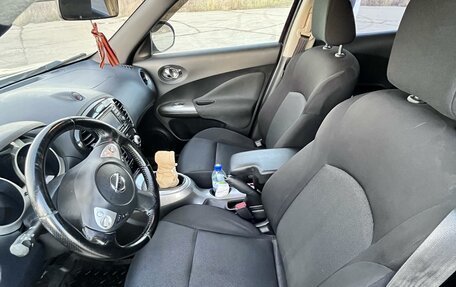 Nissan Juke II, 2011 год, 900 000 рублей, 10 фотография