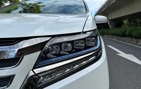 Honda Elysion, 2021 год, 2 750 000 рублей, 9 фотография