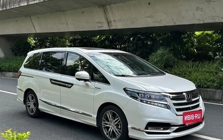 Honda Elysion, 2021 год, 2 750 000 рублей, 3 фотография