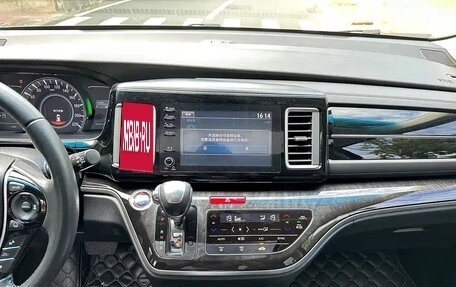 Honda Elysion, 2021 год, 2 750 000 рублей, 20 фотография