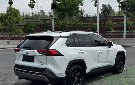 Toyota RAV4, 2022 год, 3 250 002 рублей, 4 фотография