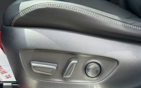 Toyota RAV4, 2022 год, 3 250 002 рублей, 15 фотография
