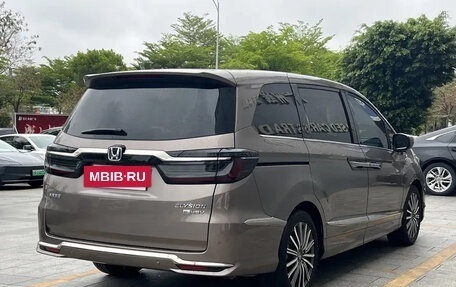 Honda Elysion, 2022 год, 3 000 000 рублей, 5 фотография