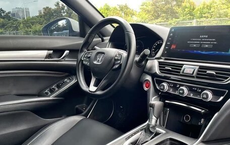 Honda Inspire, 2022 год, 1 600 000 рублей, 13 фотография