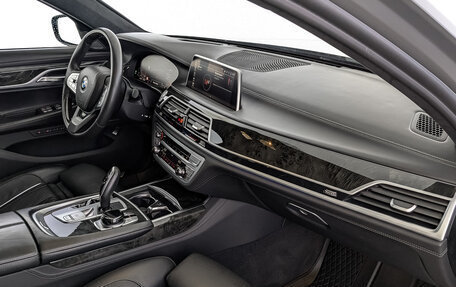 BMW 7 серия, 2019 год, 5 730 000 рублей, 13 фотография