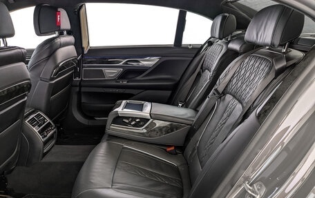 BMW 7 серия, 2019 год, 5 730 000 рублей, 18 фотография