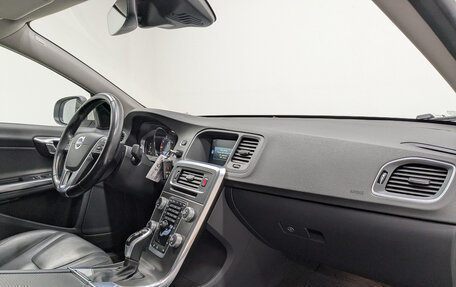 Volvo S60 III, 2015 год, 1 950 000 рублей, 13 фотография