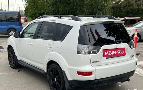 Mitsubishi Outlander III рестайлинг 3, 2011 год, 1 050 000 рублей, 6 фотография