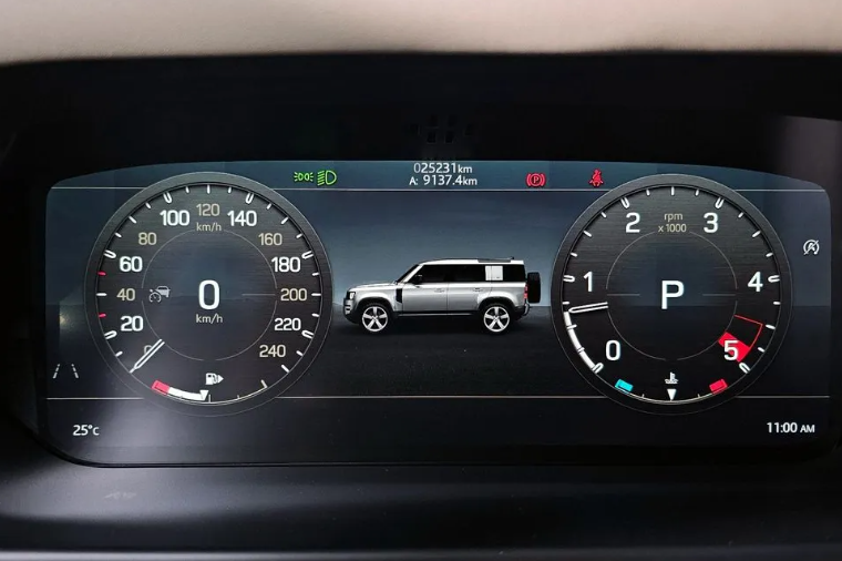 Land Rover Defender II, 2021 год, 6 640 000 рублей, 8 фотография
