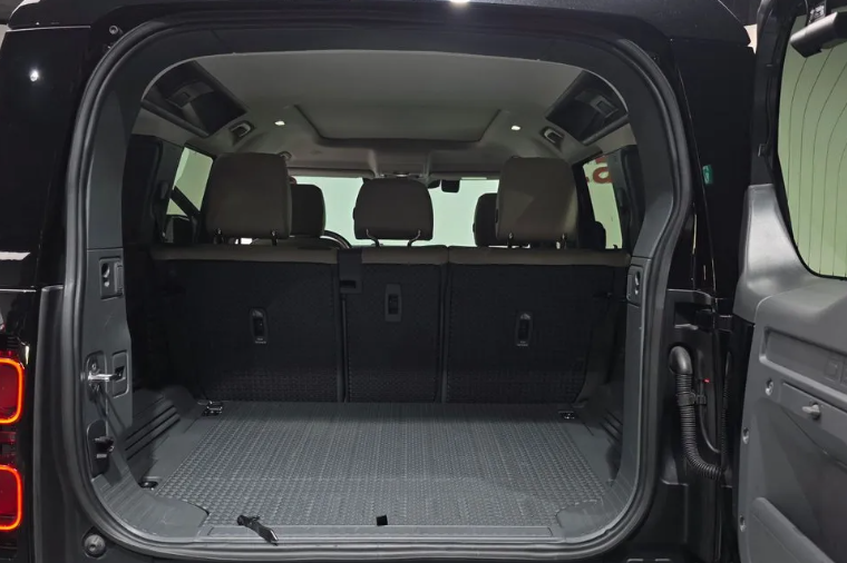 Land Rover Defender II, 2021 год, 6 640 000 рублей, 17 фотография