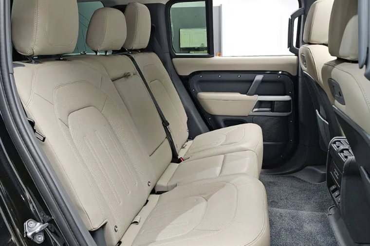 Land Rover Defender II, 2021 год, 6 640 000 рублей, 12 фотография