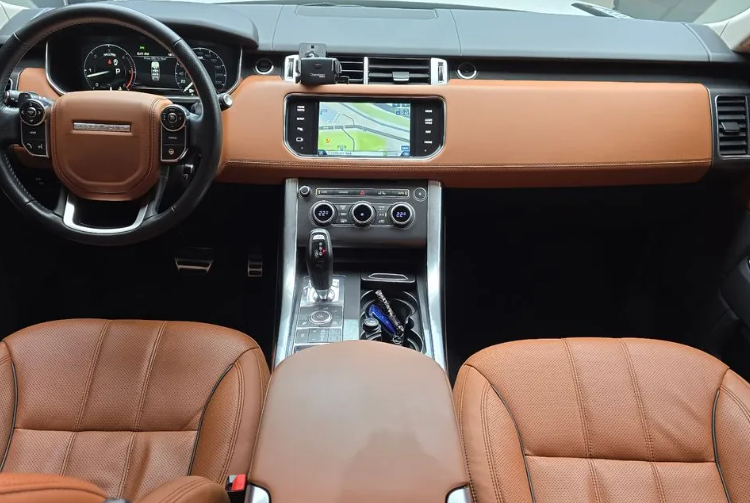 Land Rover Range Rover Sport II, 2014 год, 4 700 000 рублей, 7 фотография