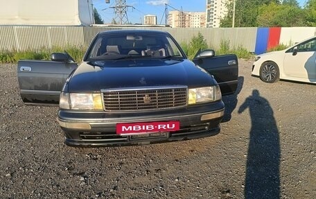 Toyota Crown, 1995 год, 390 000 рублей, 2 фотография