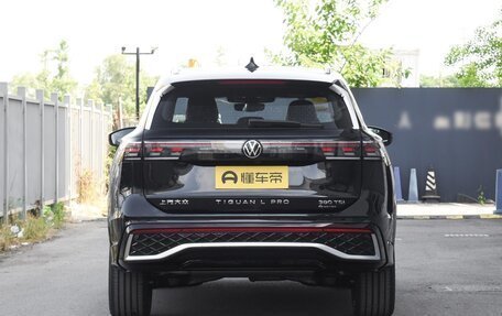 Volkswagen Tiguan, 2025 год, 4 580 000 рублей, 4 фотография