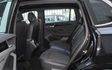 Volkswagen Tiguan, 2025 год, 4 580 000 рублей, 12 фотография