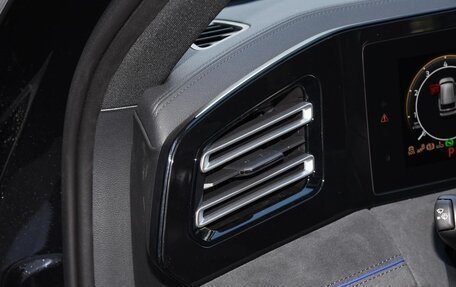 Volkswagen Tiguan, 2025 год, 4 580 000 рублей, 23 фотография