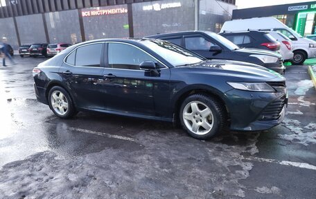 Toyota Camry, 2018 год, 2 493 000 рублей, 9 фотография
