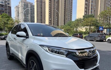 Honda Vezel, 2022 год, 1 390 000 рублей, 3 фотография