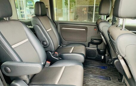 Honda Stepwgn IV, 2018 год, 2 499 000 рублей, 13 фотография