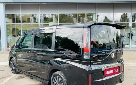 Honda Stepwgn IV, 2018 год, 2 499 000 рублей, 7 фотография