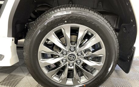 Toyota Land Cruiser, 2023 год, 14 490 000 рублей, 18 фотография