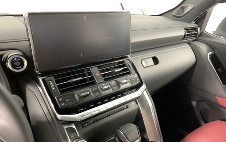 Toyota Land Cruiser, 2023 год, 14 490 000 рублей, 22 фотография