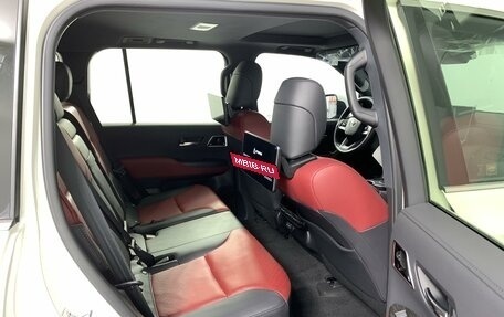 Toyota Land Cruiser, 2023 год, 14 490 000 рублей, 25 фотография