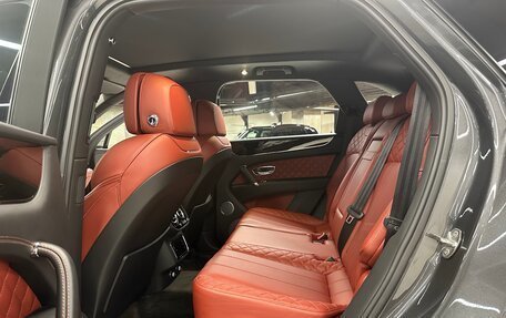 Bentley Bentayga I, 2016 год, 9 500 000 рублей, 4 фотография