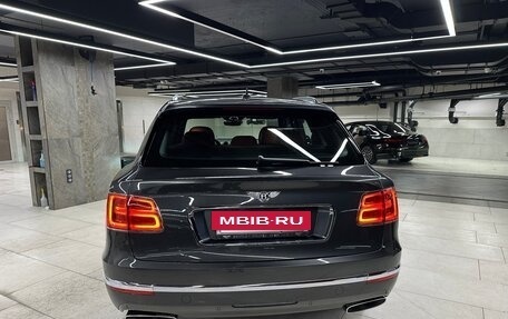 Bentley Bentayga I, 2016 год, 9 500 000 рублей, 18 фотография