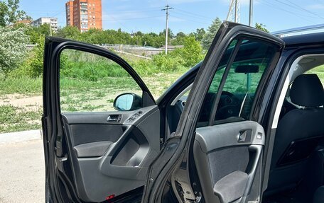 Volkswagen Tiguan I, 2010 год, 950 000 рублей, 16 фотография