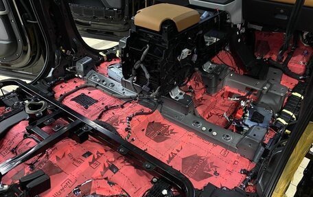 Land Rover Defender II, 2022 год, 13 500 000 рублей, 34 фотография