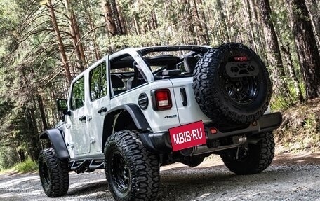 Jeep Wrangler, 2023 год, 8 850 000 рублей, 27 фотография