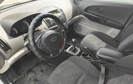 KIA cee'd I рестайлинг, 2009 год, 650 000 рублей, 3 фотография