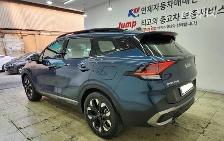 KIA Sportage IV рестайлинг, 2022 год, 2 300 000 рублей, 2 фотография