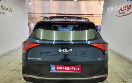 KIA Sportage IV рестайлинг, 2022 год, 2 300 000 рублей, 3 фотография