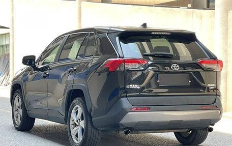 Toyota RAV4, 2020 год, 2 718 000 рублей, 3 фотография
