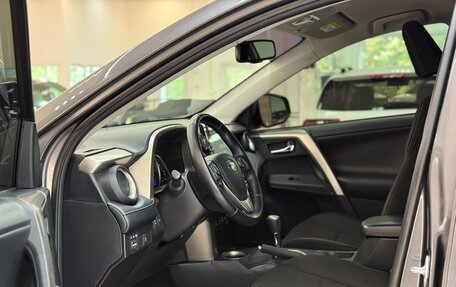 Toyota RAV4, 2014 год, 1 690 000 рублей, 14 фотография
