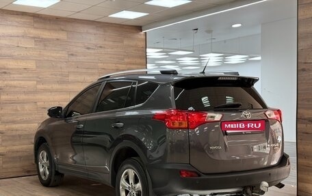 Toyota RAV4, 2014 год, 1 690 000 рублей, 9 фотография