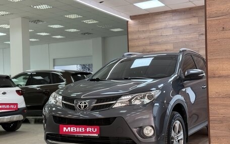 Toyota RAV4, 2014 год, 1 690 000 рублей, 6 фотография