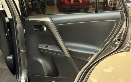 Toyota RAV4, 2014 год, 1 690 000 рублей, 23 фотография