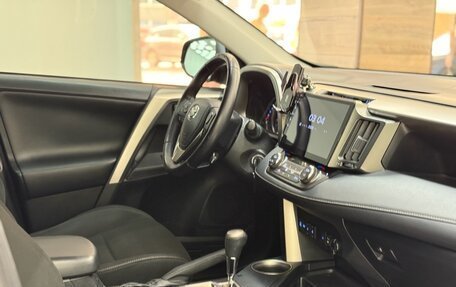 Toyota RAV4, 2014 год, 1 690 000 рублей, 31 фотография