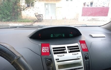 Toyota Yaris III рестайлинг, 2008 год, 545 000 рублей, 2 фотография