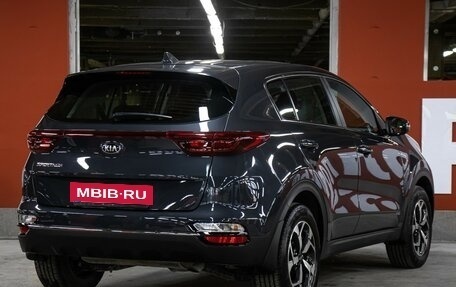 KIA Sportage IV рестайлинг, 2021 год, 2 898 000 рублей, 5 фотография