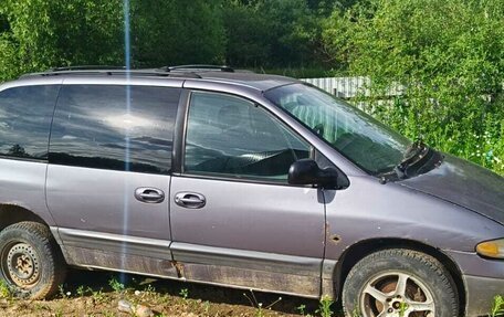 Chrysler Voyager III, 1997 год, 85 000 рублей, 1 фотография