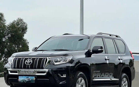 Toyota Land Cruiser Prado 150 рестайлинг 2, 2024 год, 6 150 333 рублей, 1 фотография