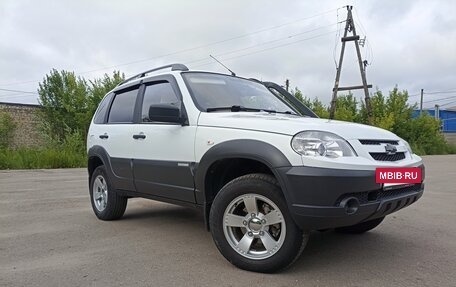 Chevrolet Niva I рестайлинг, 2014 год, 800 000 рублей, 14 фотография