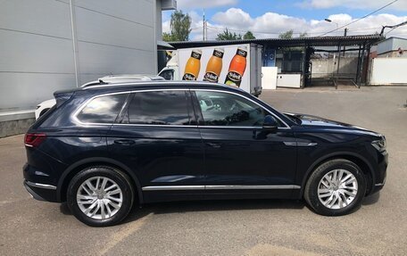 Volkswagen Touareg III, 2020 год, 5 700 000 рублей, 6 фотография